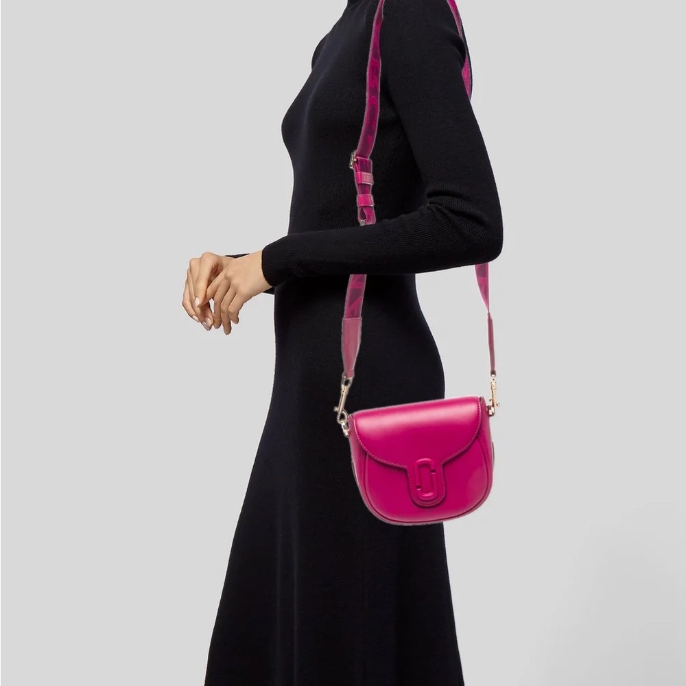 Marc Jacobs Women's Magenta Crossbody Bag